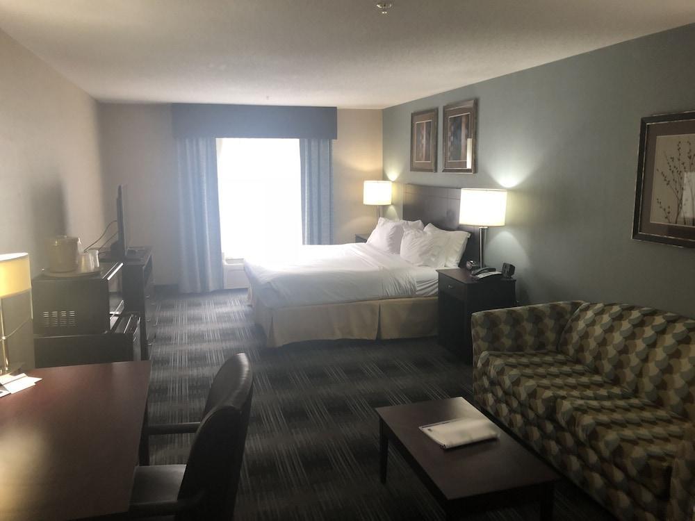 Holiday Inn Express And Suites Meriden By Ihg Buitenkant foto