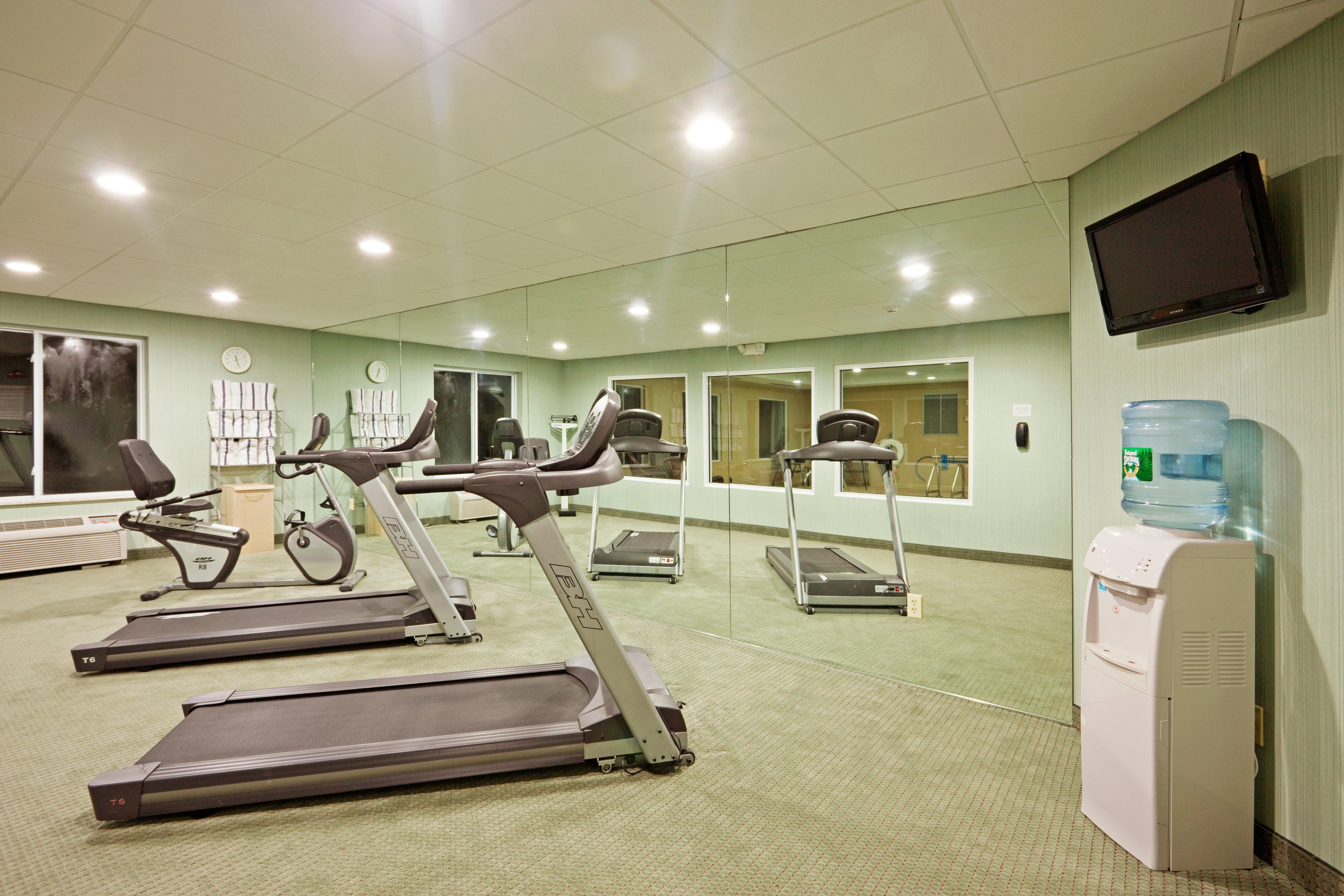 Holiday Inn Express And Suites Meriden By Ihg Buitenkant foto