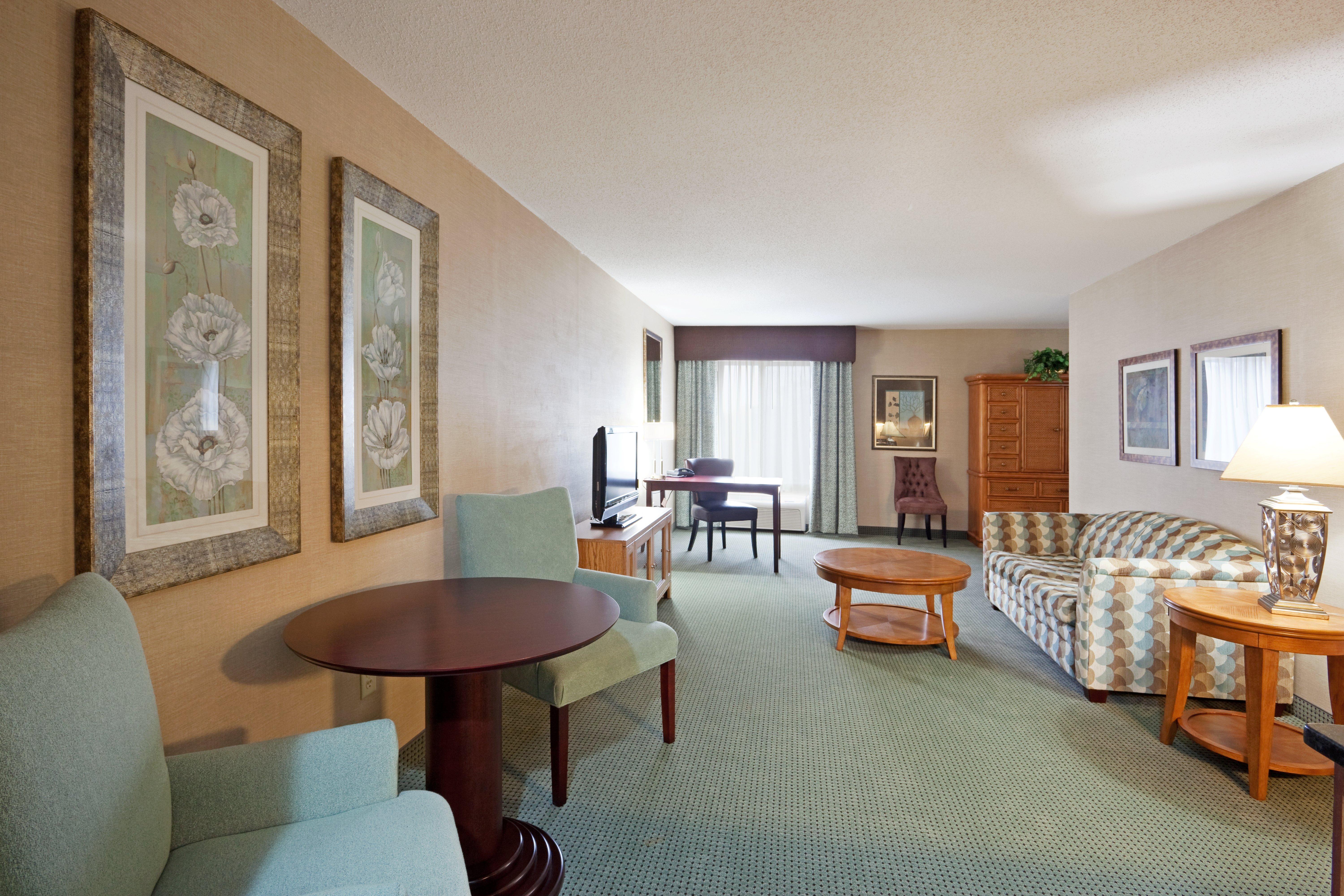 Holiday Inn Express And Suites Meriden By Ihg Buitenkant foto
