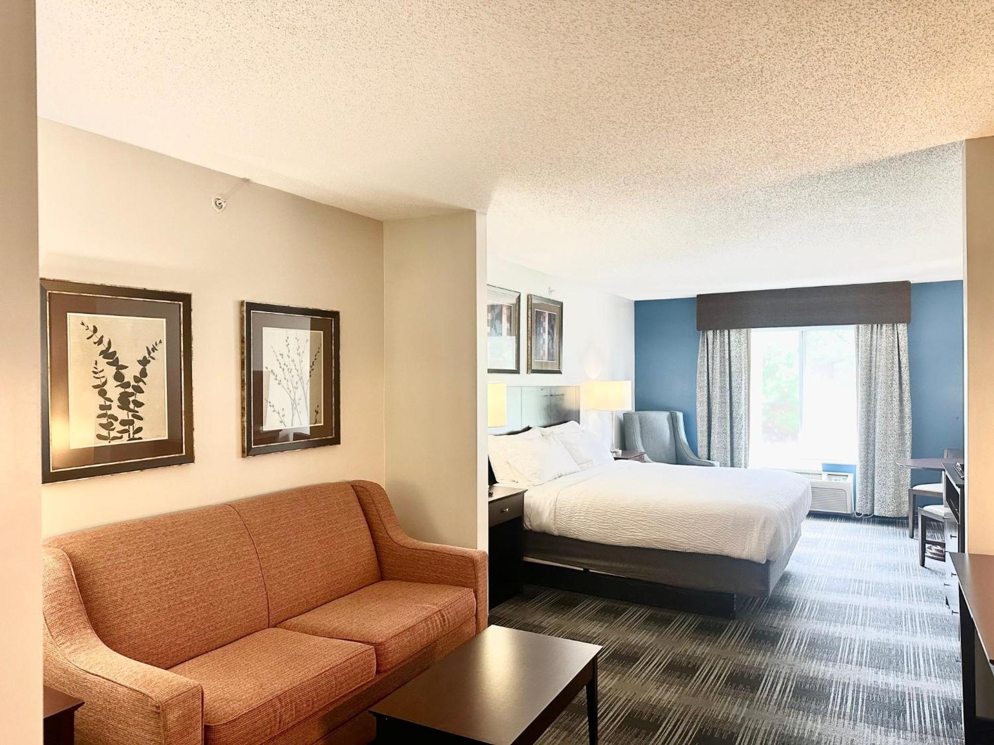 Holiday Inn Express And Suites Meriden By Ihg Buitenkant foto