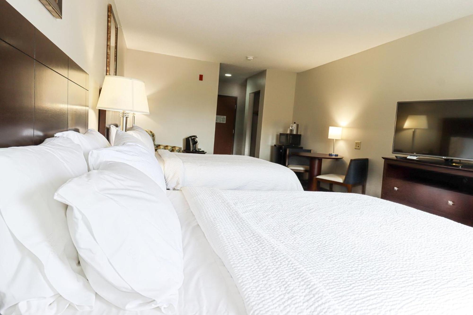 Holiday Inn Express And Suites Meriden By Ihg Buitenkant foto