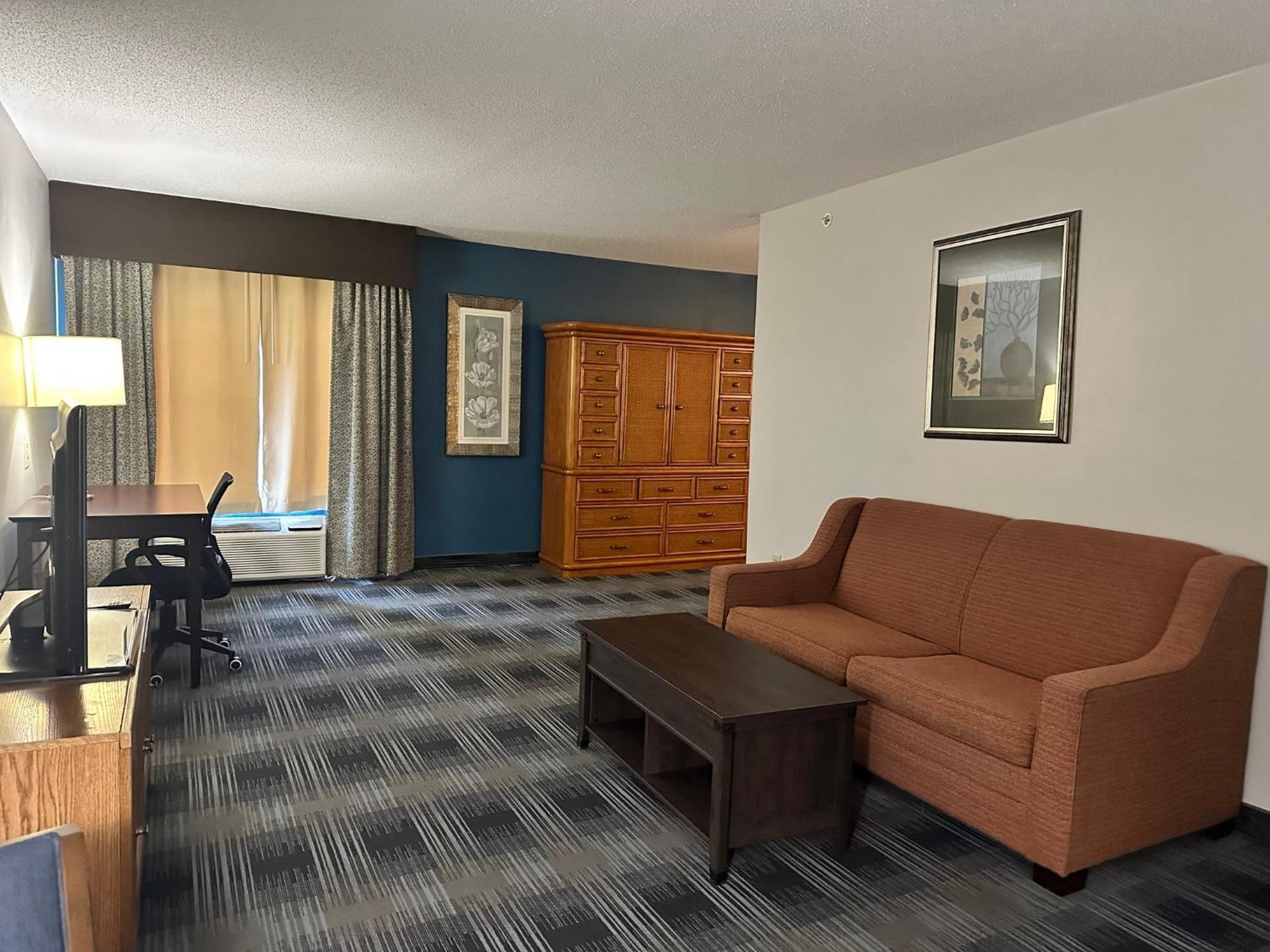 Holiday Inn Express And Suites Meriden By Ihg Buitenkant foto