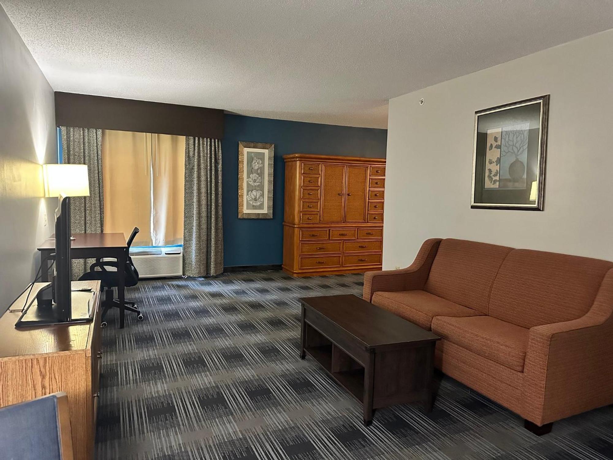 Holiday Inn Express And Suites Meriden By Ihg Buitenkant foto