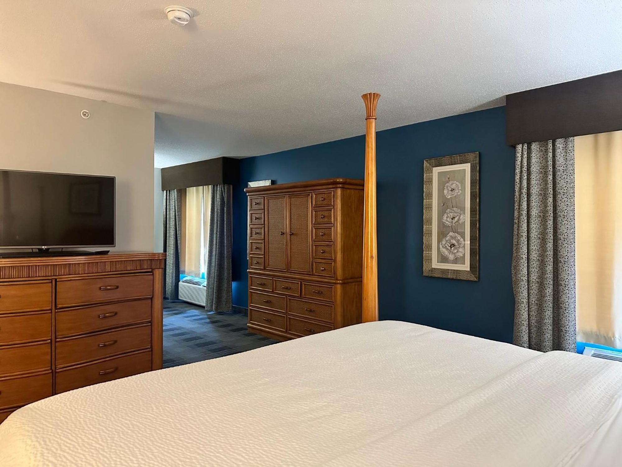 Holiday Inn Express And Suites Meriden By Ihg Buitenkant foto